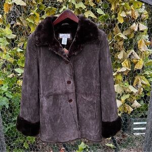 Brown Suede Ladies Jacket with Faux fur trim Size Large
